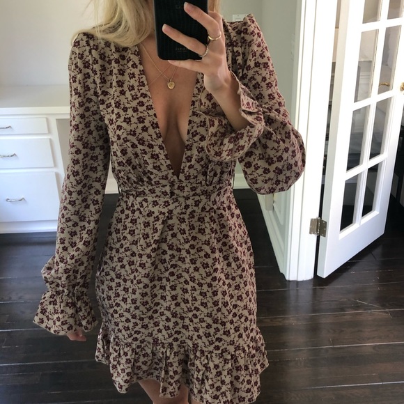 Nasty Gal Dresses & Skirts - Floral nasty gal dress